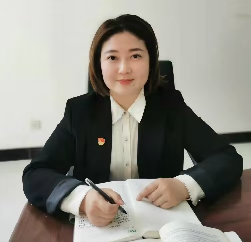 王梓祎  管理学院